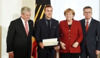 ფოტო-NEWS: ბუნდესნაკრები გერმანიის პრეზიდენტმა და კანცლერმაც დააფასეს
